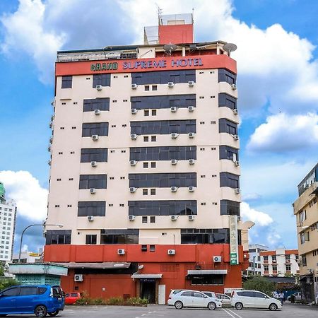 OYO 1007 Grand Supreme Hotel Kuching Exterior foto