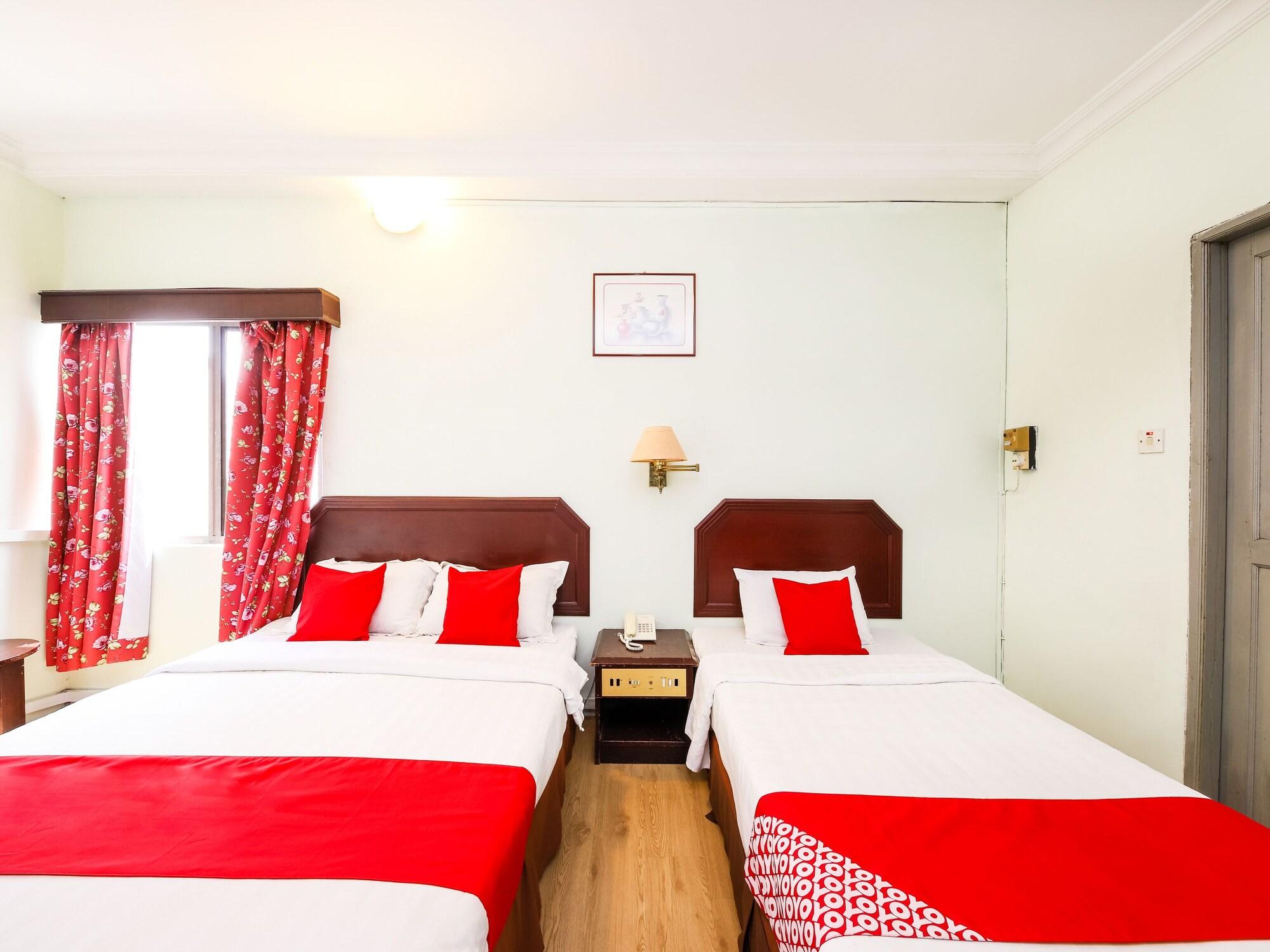 OYO 1007 Grand Supreme Hotel Kuching Exterior foto