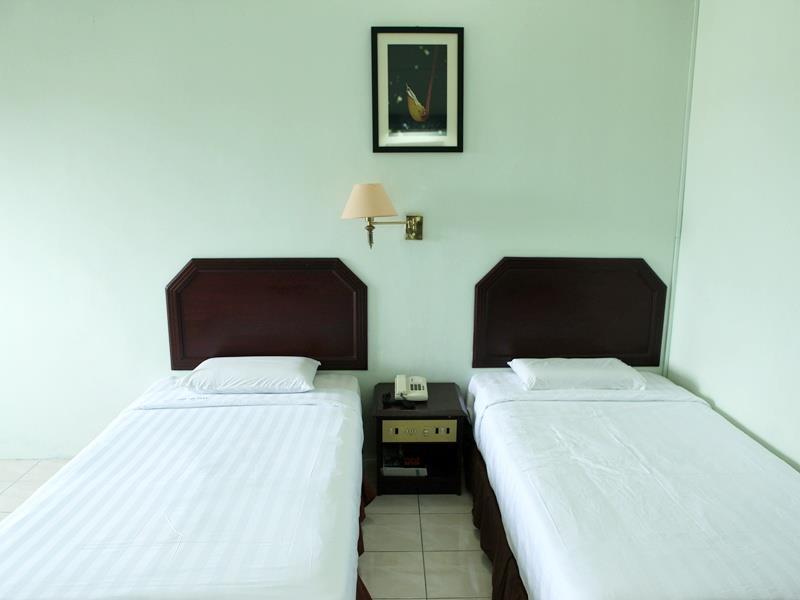 OYO 1007 Grand Supreme Hotel Kuching Exterior foto