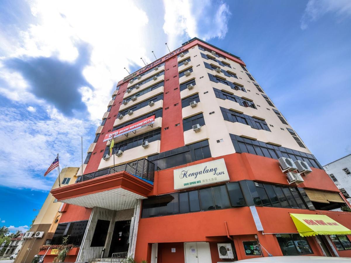OYO 1007 Grand Supreme Hotel Kuching Exterior foto