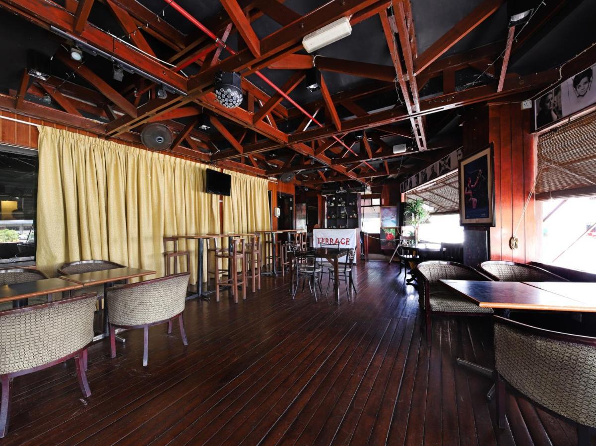 OYO 1007 Grand Supreme Hotel Kuching Exterior foto