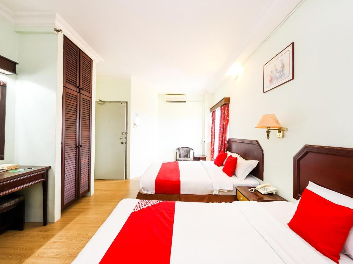 OYO 1007 Grand Supreme Hotel Kuching Exterior foto