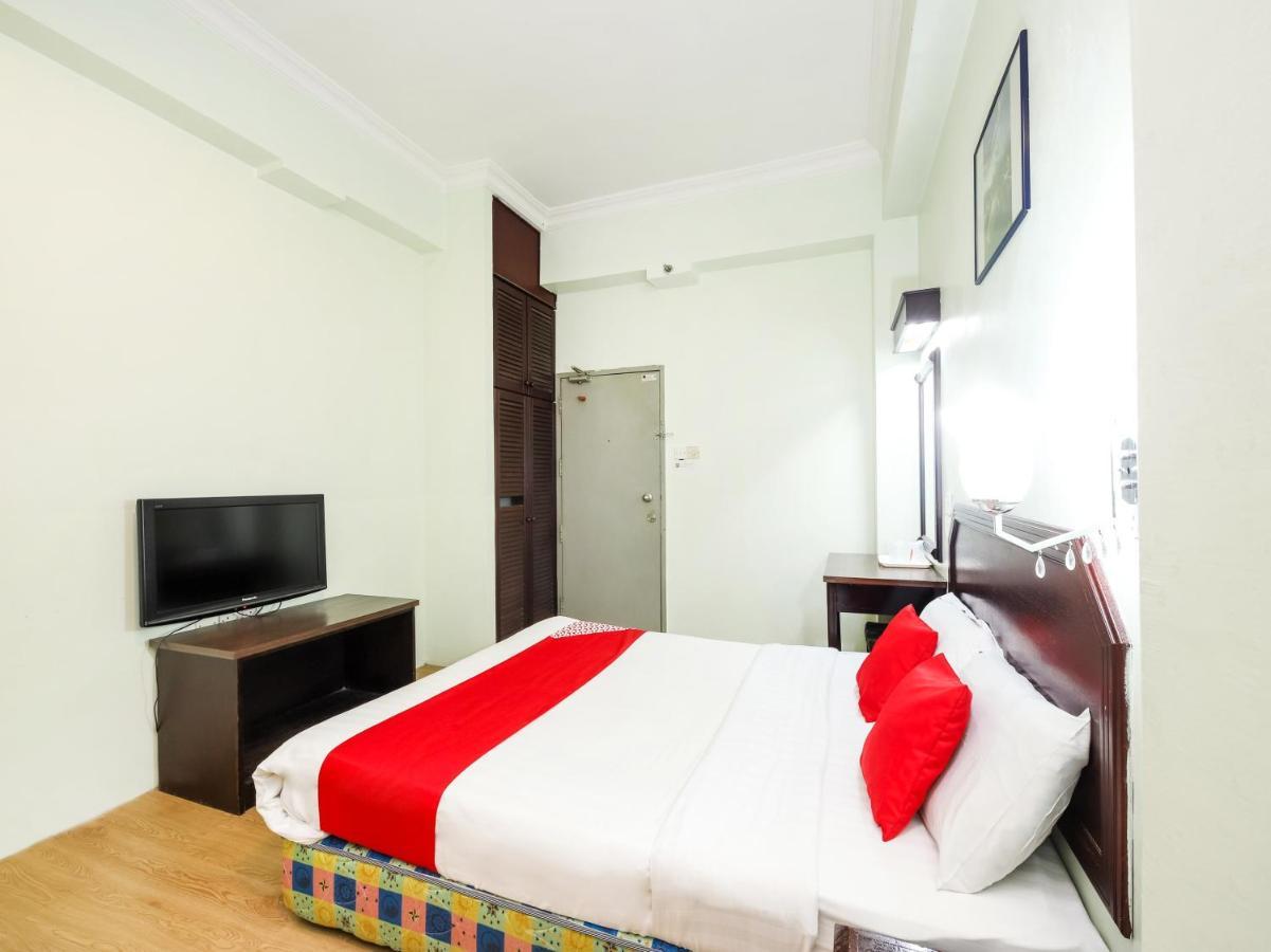 OYO 1007 Grand Supreme Hotel Kuching Exterior foto